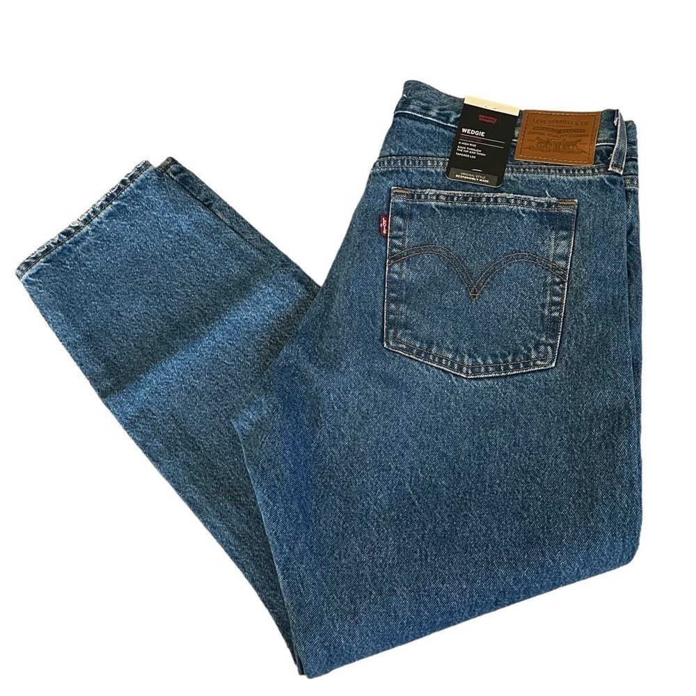 New Women’s Levi’s Premium Wedgie Icon Fit Ankle Jeans Size 32 - Picture 2 of 9